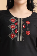 Filiate Women Embroidered Straight Kurta with Round Neck