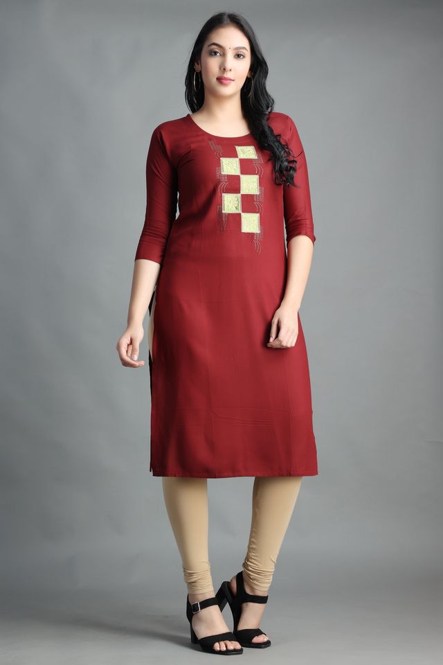 Filiate Women Embroidered Straight Kurta with Round Neck