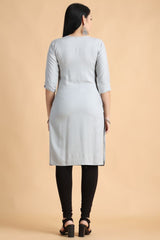 Filiate Women Solid Straight Kurta