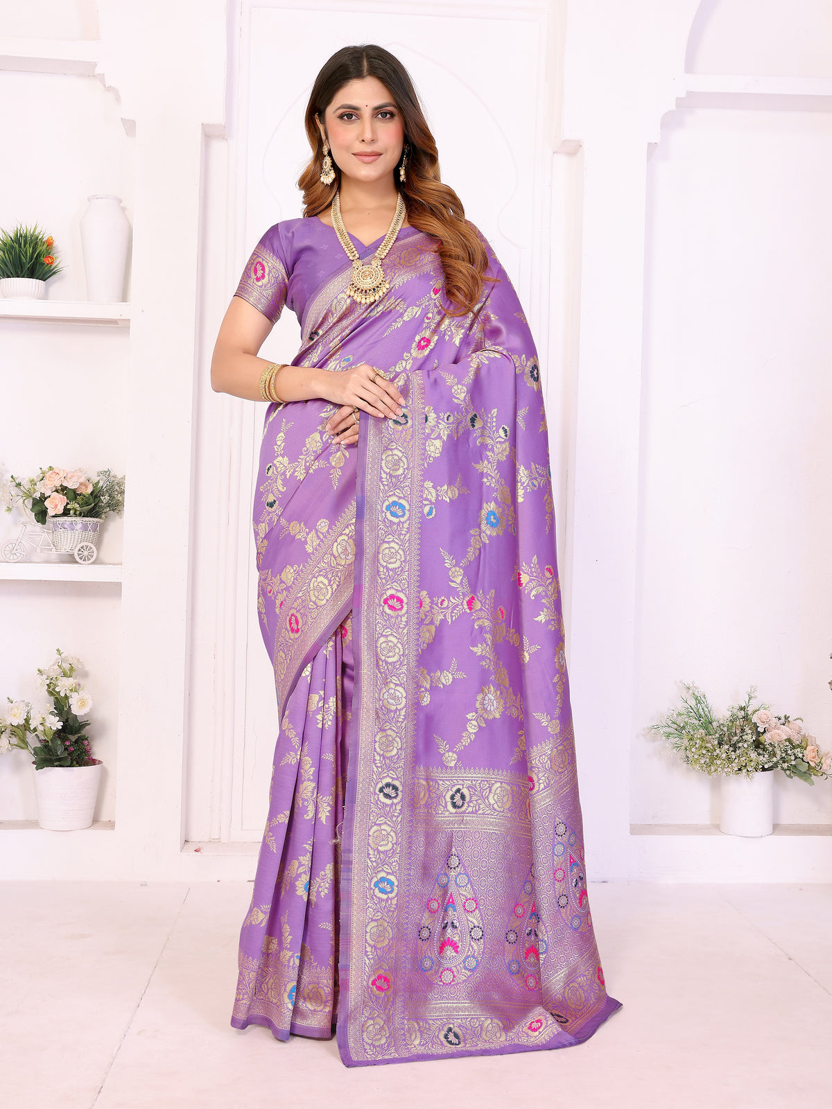 Lavender Golden Weaving Saree with Floral & Paisley Zari Design – Festive & Wedding Wear Saree